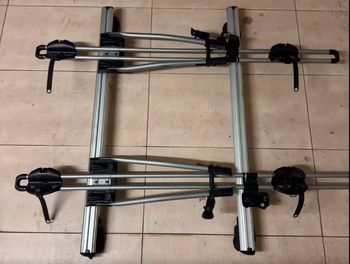 Used Thule Barre da tetto Green Valley con due porta biciclette bike — image 3 of 3