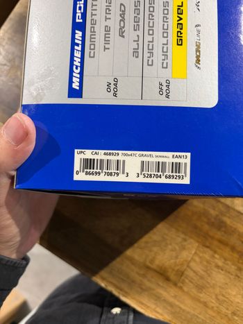 Used Michelin Power Gravel 47 Skinwall 2026 bike — image 2 of 3