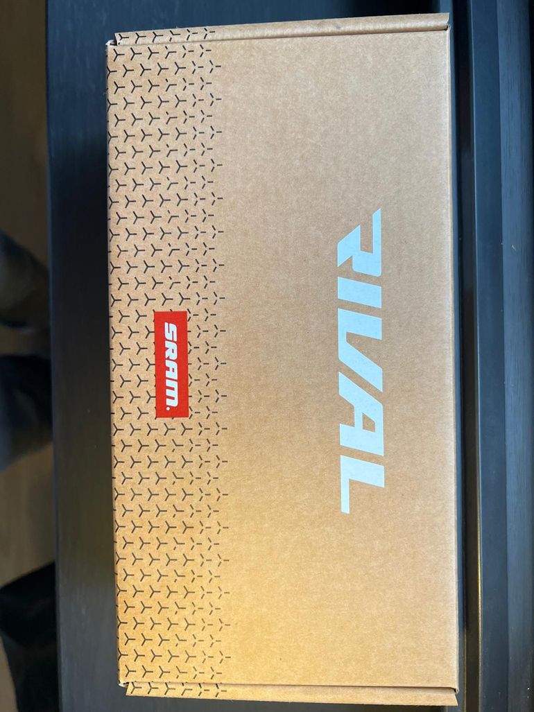 Used Sram Rival eTap AXS 12-speed 2025 bike — image 3 of 7