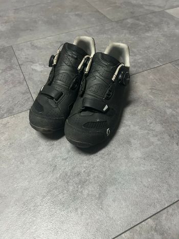 Scott, Schuhe