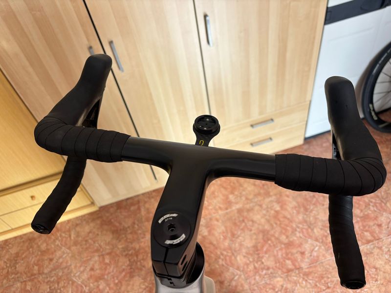 Used Megamo Pulse Integrated Carbon Handlebar Cockpit