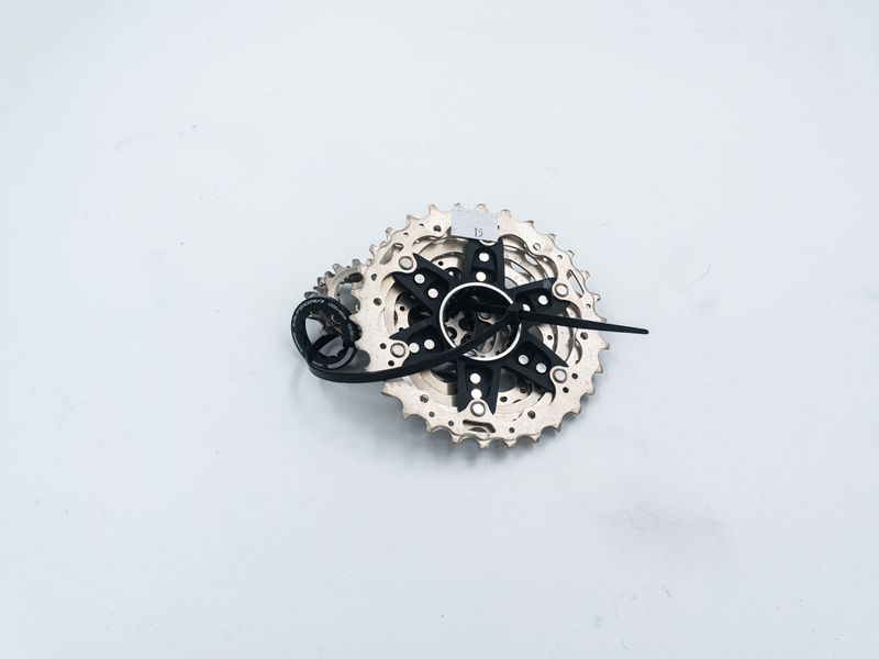 Used Shimano Ultegra CS-R8101 12s 11-30 Cassette Drivetrain & Pedals