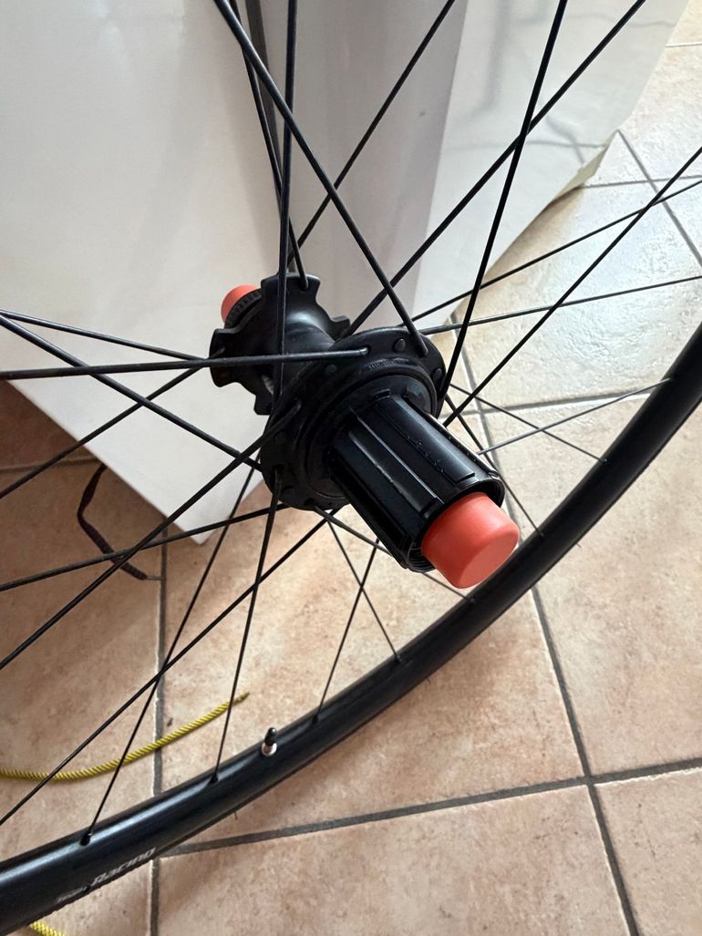 Used Venum V30R Wheelset 2025 bike — image 6 of 7