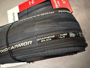 Used Vittoria RideArmor Tubeless-Ready 700x30c 2026 bike — image 5 of 7