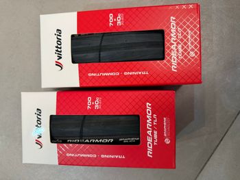 Used Vittoria RideArmor Tubeless-Ready 700x30c 2026 bike