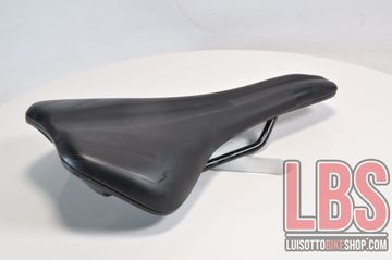 Used Prologo Akero AGX Black Rails 145mm Saddles & Seatposts
