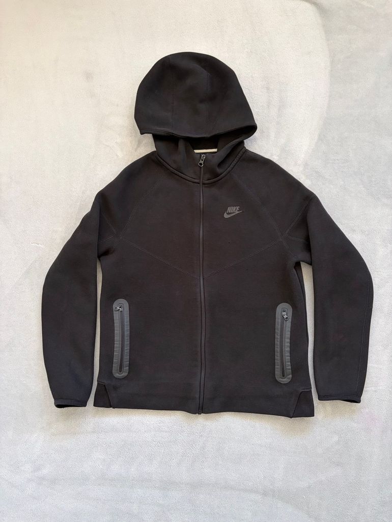 Used Nike Tech Noir enfant 2024 bike — image 1 of 5
