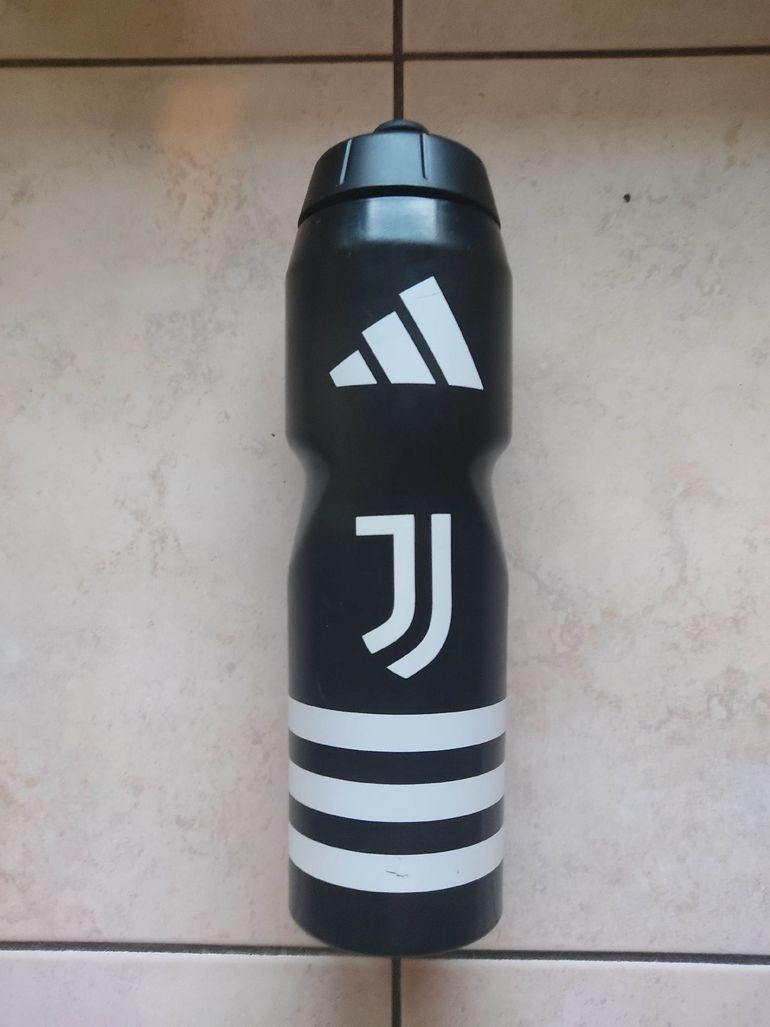 Used Adidas Borraccia Juventus 0.750 l 2026 bike — image 1 of 5