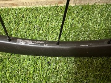 Mavic Allroad Pro Carbon 2023 bike d'occasion — image 7 sur 7