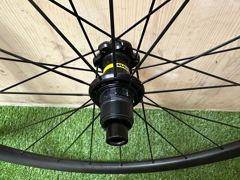 Mavic Allroad Pro Carbon 2023 bike d'occasion — image 5 sur 7