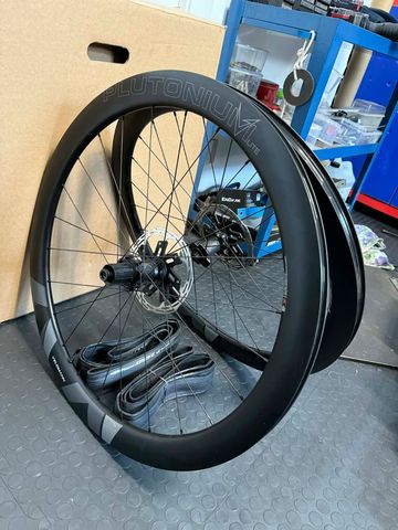Brugt Velomann PLUTONIUM CARBON 50mm bike — billede 13 af 14