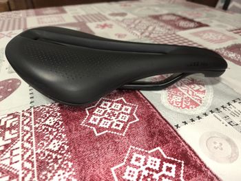Used Bontrager Verse Pro Saddle 2025 bike — image 2 of 3