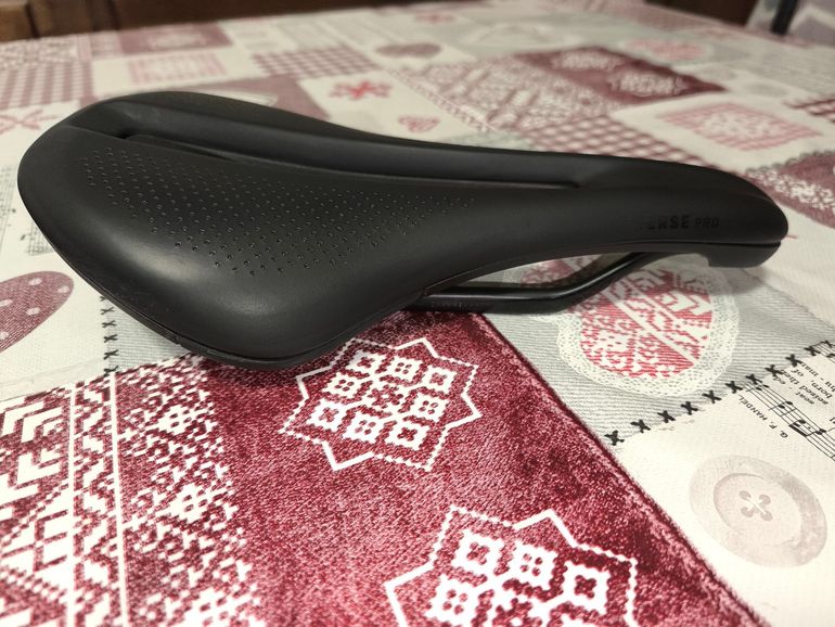 Used Bontrager Verse Pro Saddle 2025 bike — image 2 of 3