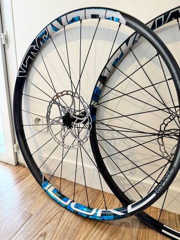 Used Duke SLS4 bike — image 2 of 3