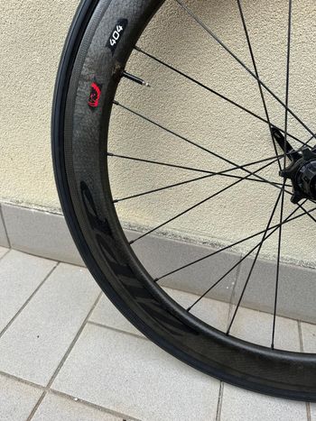 Used Zipp 404 Firecrest Wheelset bike — image 9 of 17