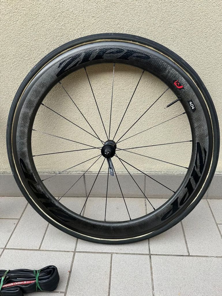 Used Zipp 404 Firecrest Wheelset bike — image 5 of 17