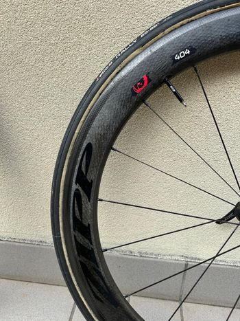 Used Zipp 404 Firecrest Wheelset bike — image 8 of 17