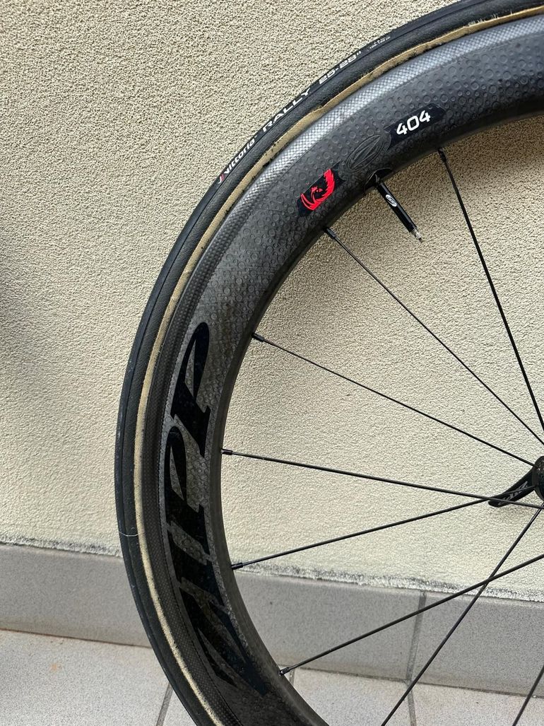 Used Zipp 404 Firecrest Wheelset bike — image 8 of 17