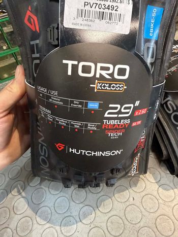 Used Hutchinson TORO KOLOSS 29"x2.60 bike — image 4 of 6