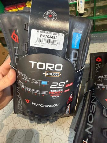 Used Hutchinson TORO KOLOSS 29"x2.60 bike — image 3 of 6