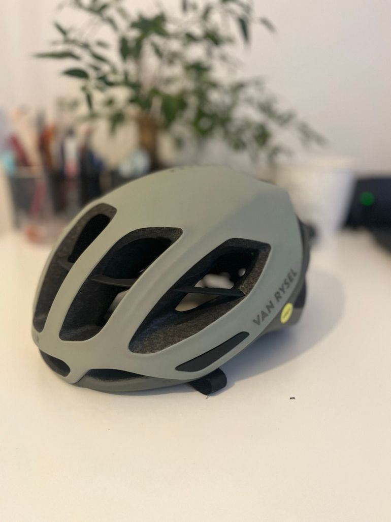 Gebrauchtes Van Rysel RCR MIPS Helmet 2025 bike — Bild 1 von 4