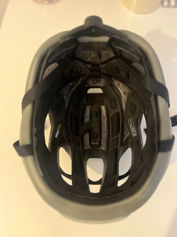 Gebrauchtes Van Rysel RCR MIPS Helmet 2025 bike — Bild 4 von 4