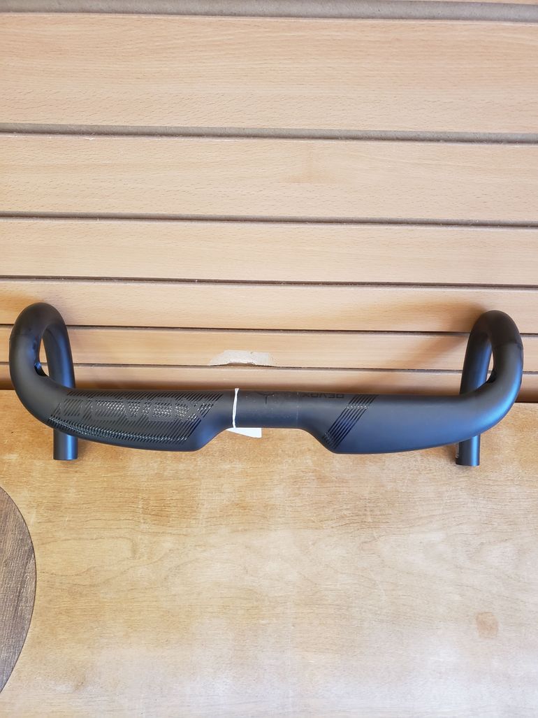 Used Devox Carbon bike — image 1 of 3