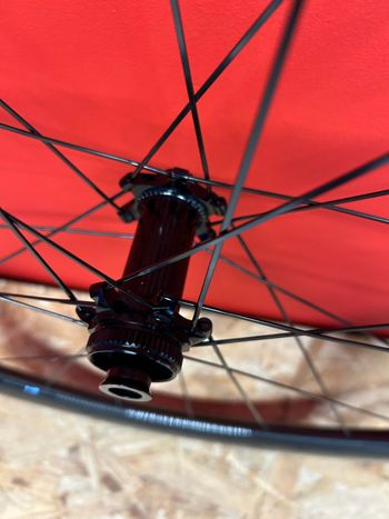Used Deda Elementi RS4DB Carbon Tubeless Wheelset 2025 bike — image 3 of 8