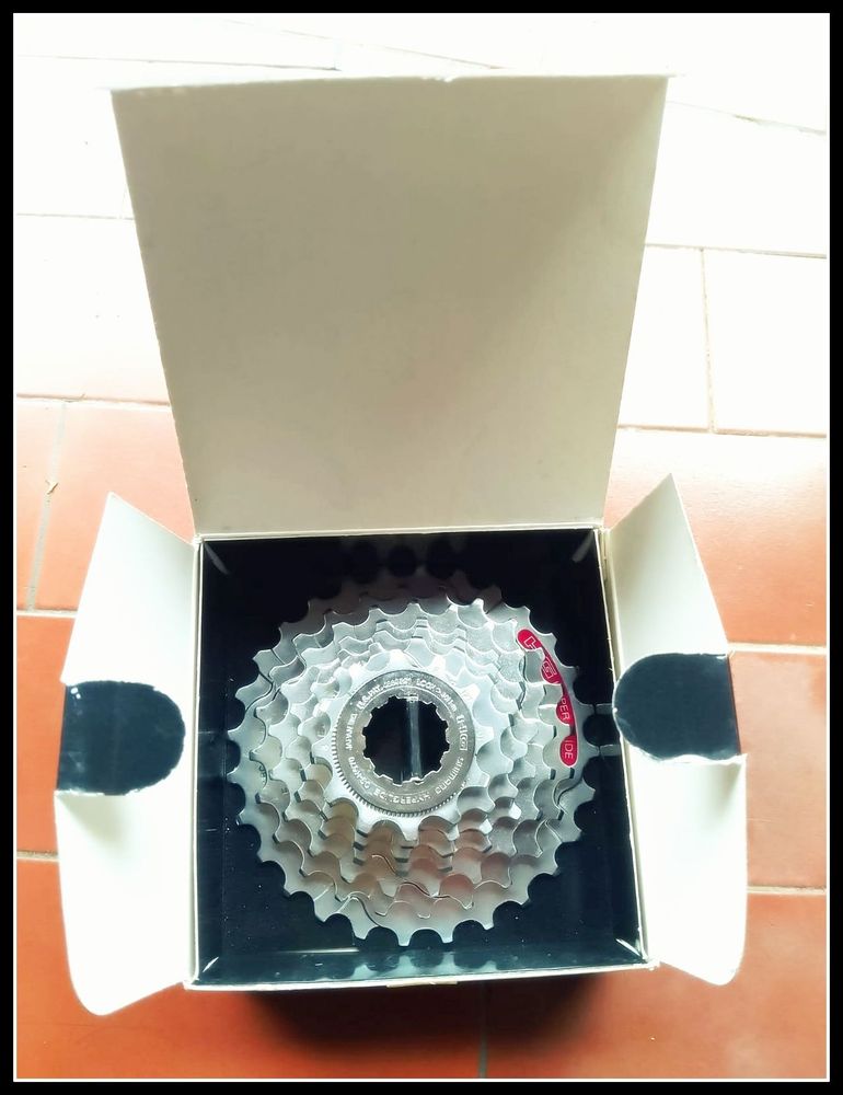 Used Shimano HG 90 Cassette bike — image 2 of 6