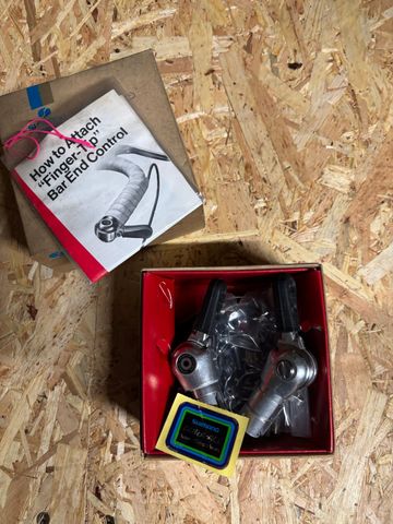 Shimano shifters 1980 bike usato — immagine 3 di 3