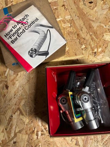 Shimano shifters 1980 bike usato — immagine 2 di 3