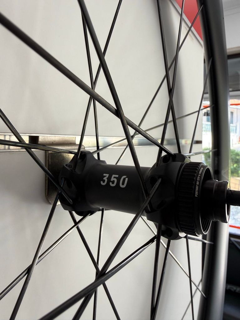 Used Dt Swiss ARC1600 Wheelset Center lock disc 2026 bike — image 5 of 8
