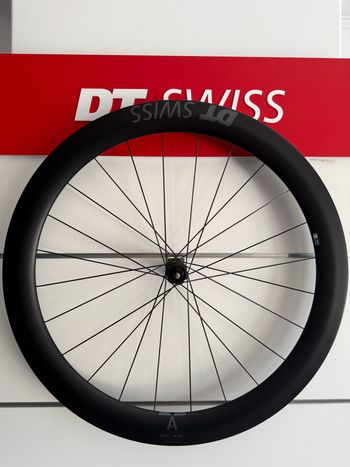 Used Dt Swiss ARC1600 Wheelset Center lock disc 2026 bike — image 7 of 8
