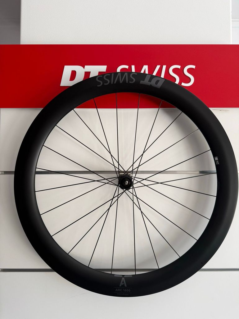 Used Dt Swiss ARC1600 Wheelset Center lock disc 2026 bike — image 8 of 8