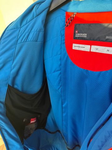 Tweedehands QuickSilver snowboard jacket 2021 bike — afbeelding 10 van 12