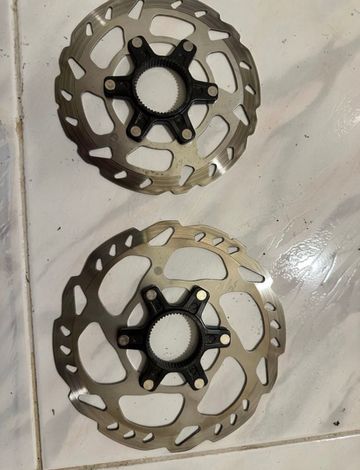 Käytetty Shimano SM RT70 2024 Brakes
