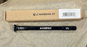Carbon-Ti, EJE PASANTE 159MM 12x1.5 Colnago Rear