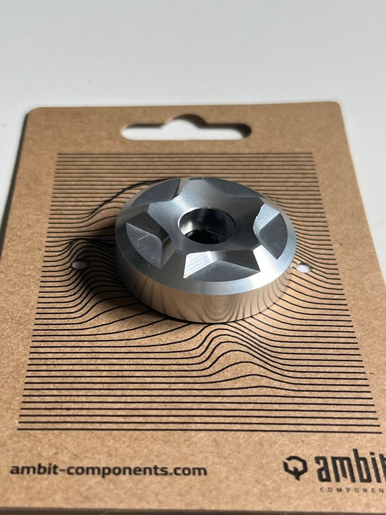 Used Ambit components Capot de jeu de direction 2026 bike — image 2 of 3