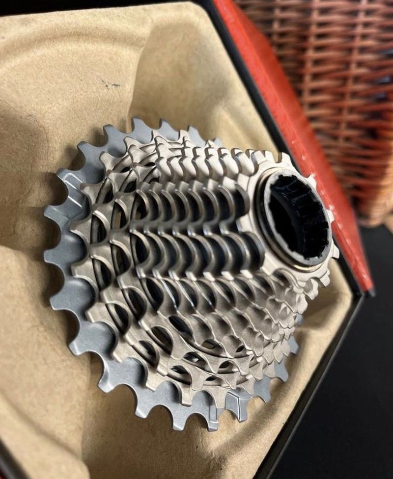 Brugt Sram RED XG-1290 AXS Cassette 12-speed 10-26T Drivetrain & Pedals