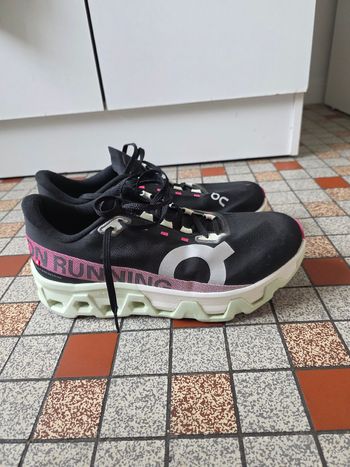 On Running, Cloudmonster Hyper M