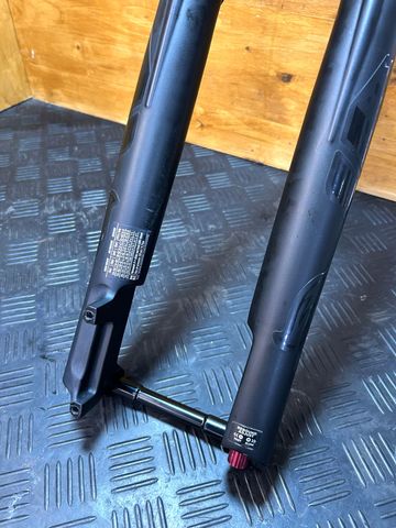Tweedehands Fox 34 Step-Cast Performance 110mm 2024 bike — afbeelding 6 van 9