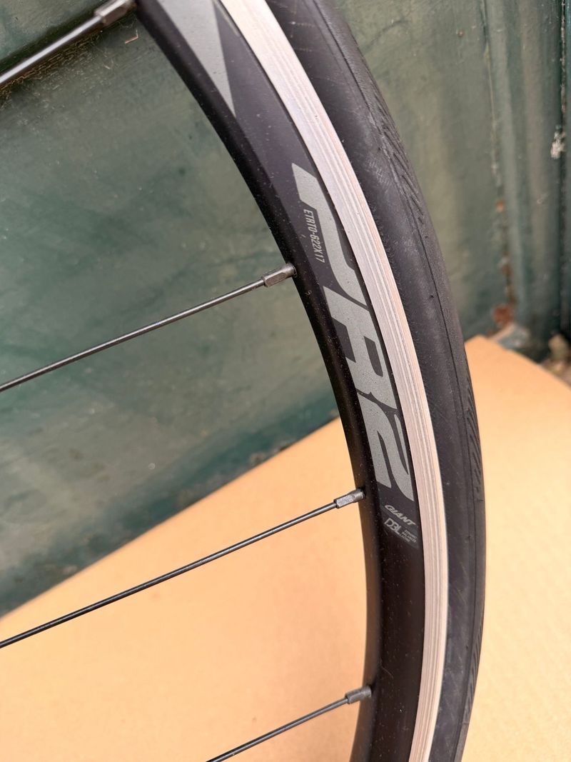 Used Giant PR2 Wheelset bike — image 2 of 7