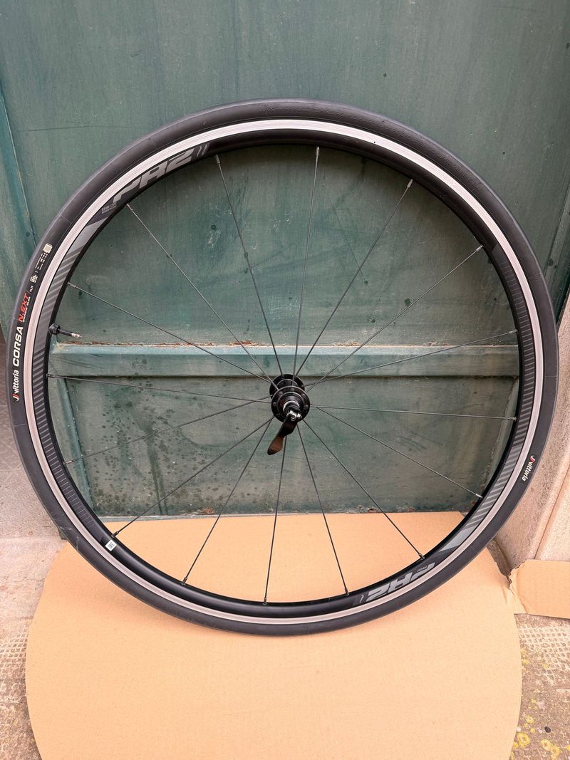 Used Giant PR2 Wheelset bike — image 6 of 7