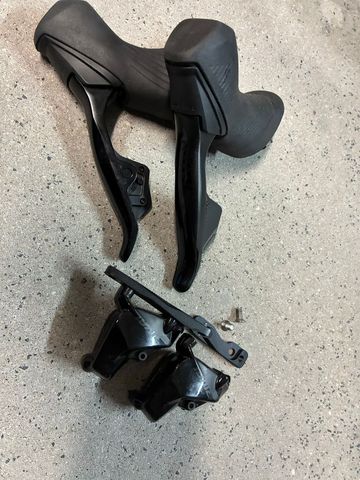 Used Sram Rival eTap AXS D1 Hydraulic Disc Brake Set 2025 Brakes