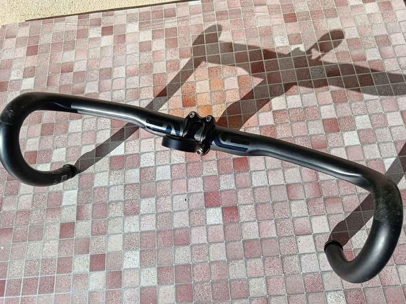 Enve Handlebar Attacco e Road Stem 2021 bike d'occasion — image 1 sur 7