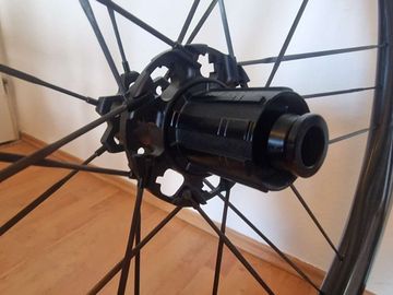 Brugt Tavelo Pertual SHARP Carbon Road Wheelset 2025 bike — billede 3 af 21