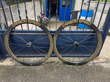 Używany Carbonspeed 1290 g 50 mm Tiefe / 26/33mm Breite Carbon Laufradsatz 2025 Wheels