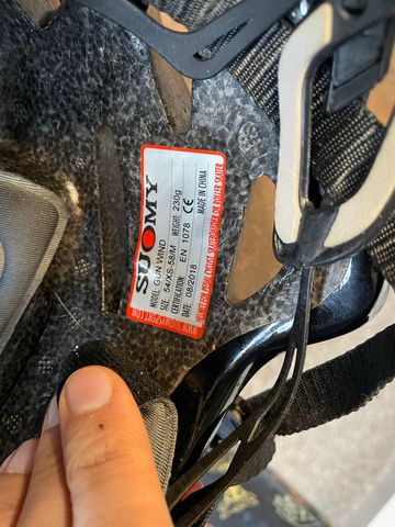 Used Suomy Gun Wind Helmet bike — image 4 of 4