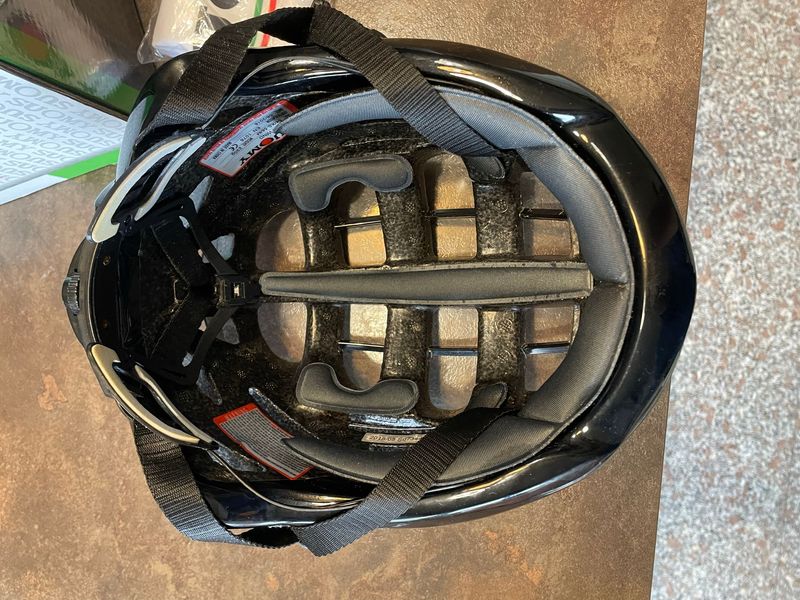 Used Suomy Gun Wind Helmet bike — image 3 of 4