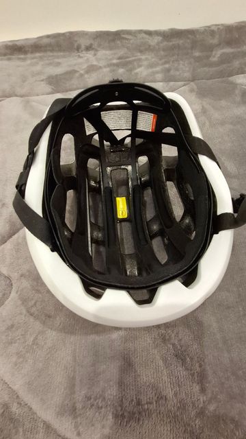 Used POC Ventral MIPS Helmet 2024 bike — image 4 of 5